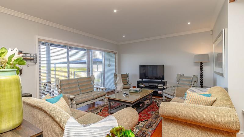 5 Bedroom Property for Sale in Southern Cross Western Cape